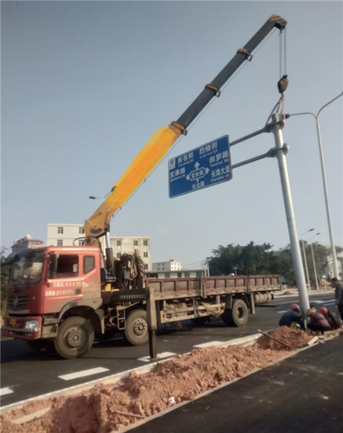永德县设备吊装租赁吊车要用多大吊车